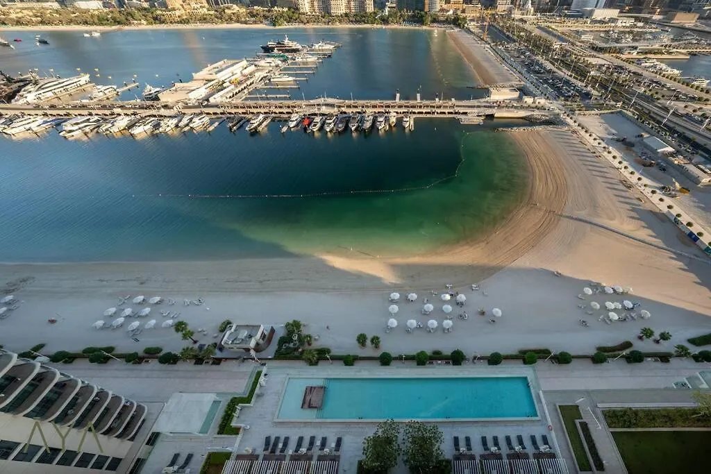 Luxurious 2-Br At Sunrise Bay, Emaar Beachfront Dubaj 0*,  Egyesült Arab Emírségek