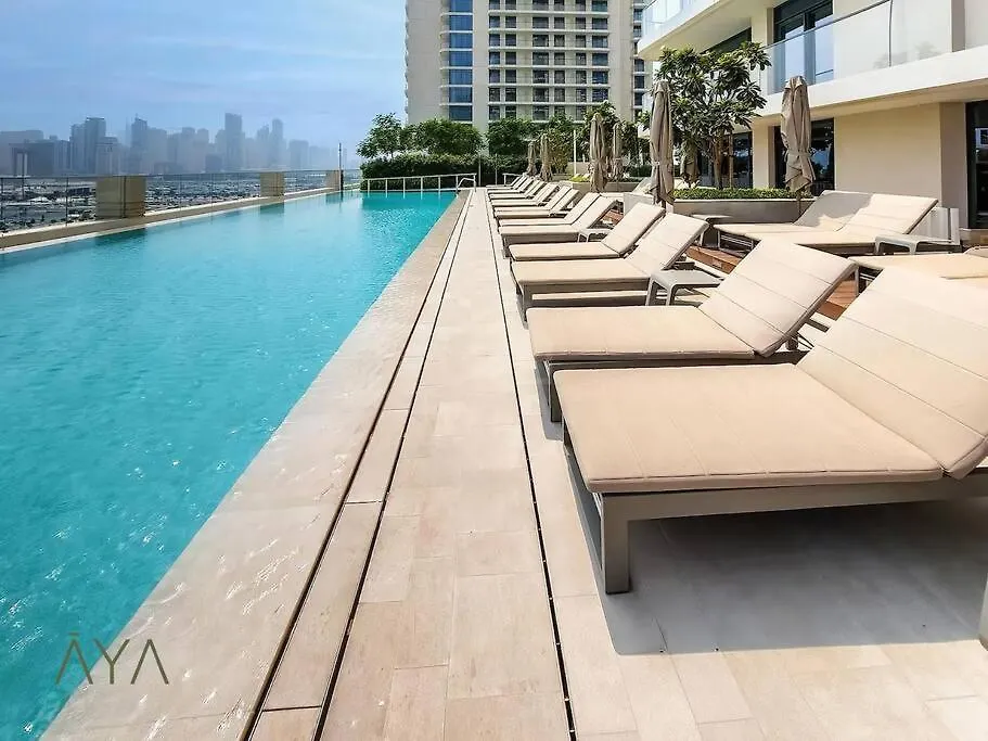 Luxurious 2-Br At Sunrise Bay, Emaar Beachfront Dubaj