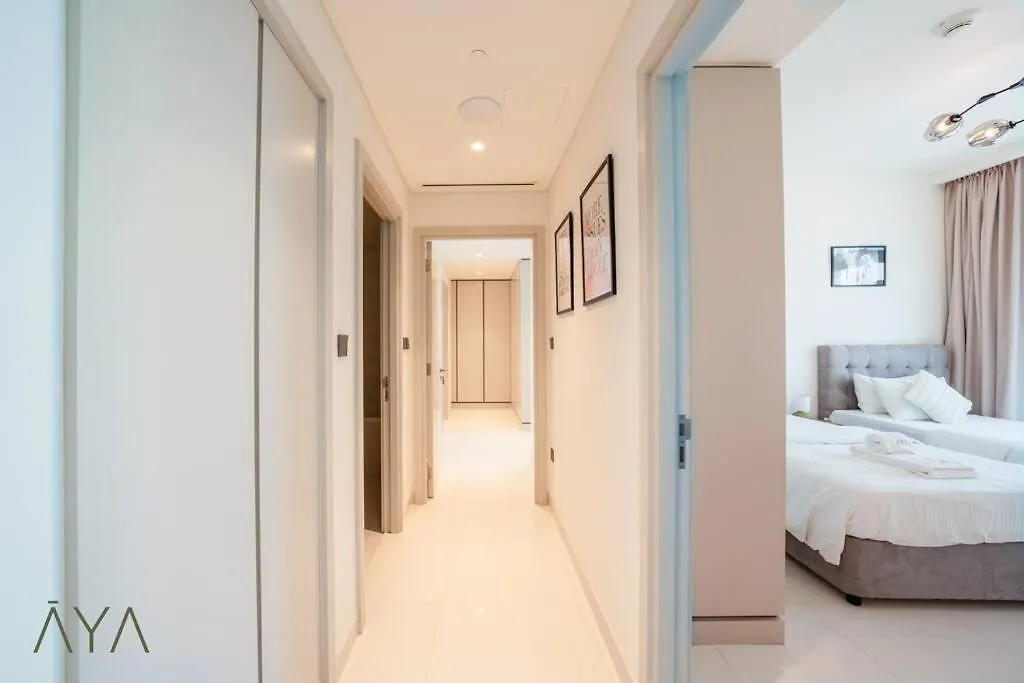Apartment Luxurious 2-Br At Sunrise Bay, Emaar Beachfront Dubai